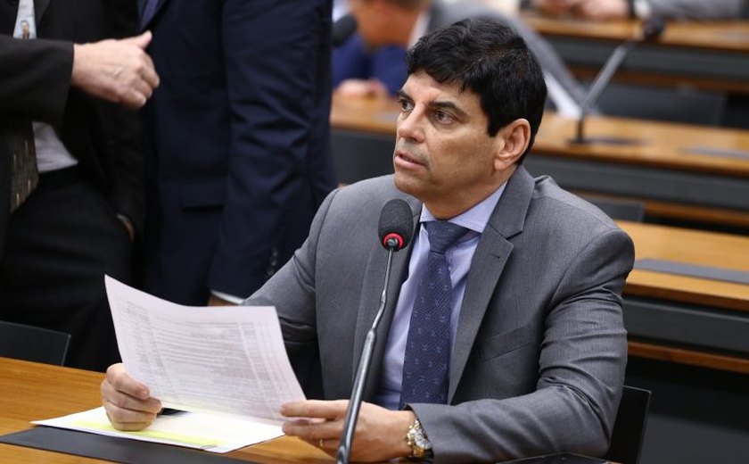 Comissões terão que votar indicações de líderes para emendas orçamentárias