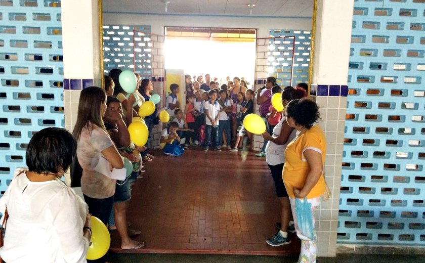 Escolas Municipais de Delmiro Gouveia recebem alunos e iniciam ano letivo