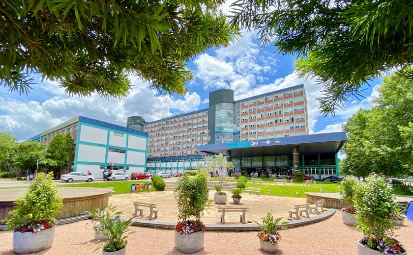 Hospital de Canoas, no RS, tomado por enchente não tem previsão de reabertura
