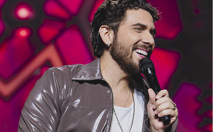 Gustavo Mioto anuncia turnê intimista “Inconfundível” com estreia em setembro