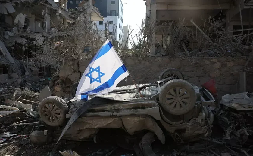 Irã ameaça ataques ao Ocidente; Israel põe Teerã como prioridade