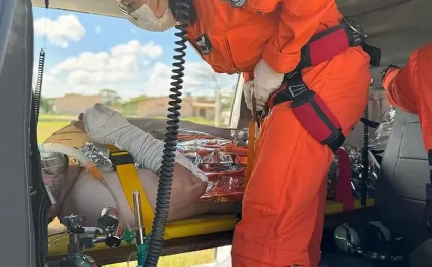 Marinha abre inquérito para investigar incêndio em embarcação de turismo em Maragogi