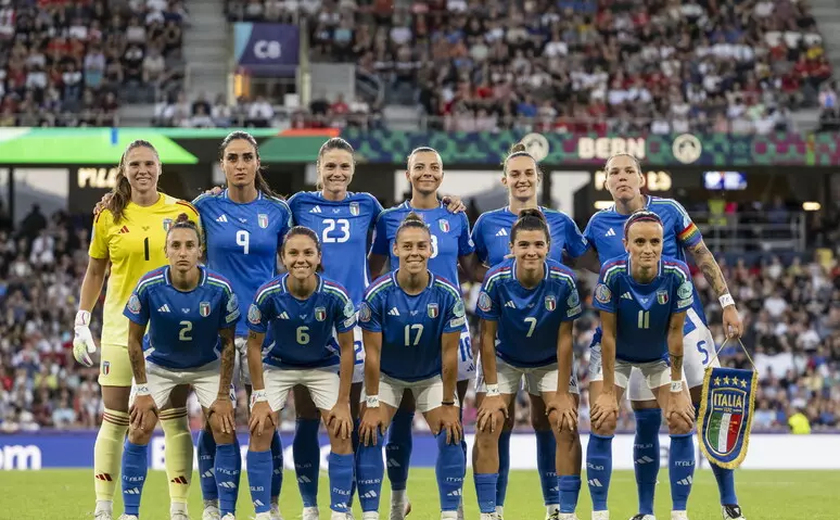 Itália perde, mas avança às quartas da Eurocopa feminina