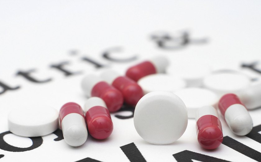 Novo protocolo da OMS recomenda antirretrovirais a todos com HIV