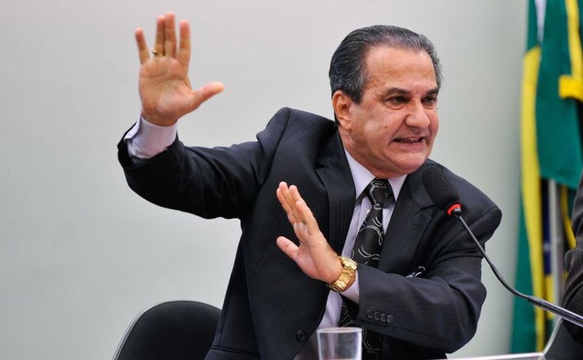 Malafaia tem celular apreendido e passaporte cancelado