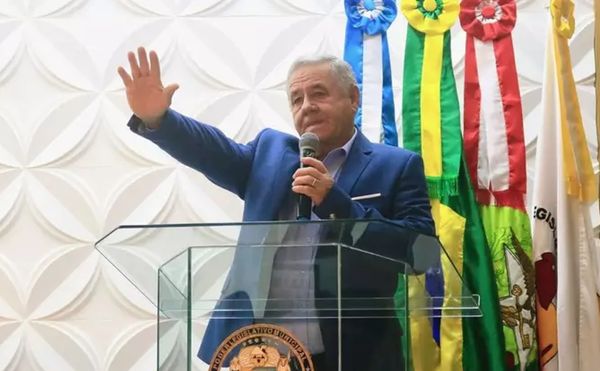 Prefeito diz que enchentes no RS ocorrem por Estado ter poucas igrejas e muitos centros