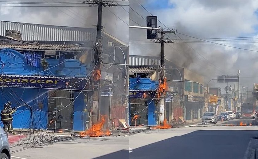 Incêndio em poste assusta população no Centro de Maceió