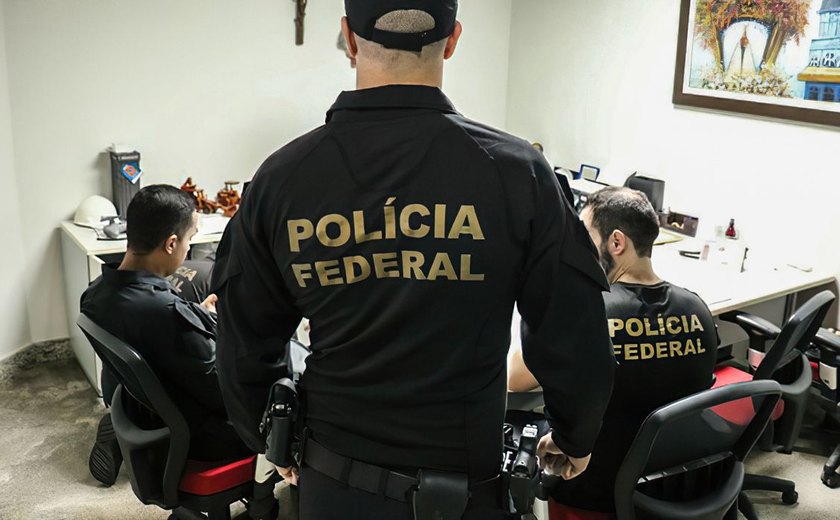 PF faz operação contra quadrilha por importa celulares de forma ilegal