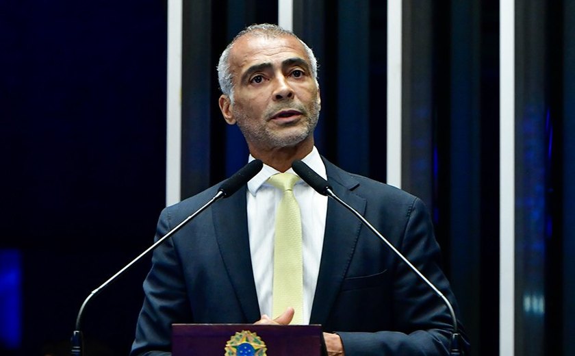 Candidato único em eleição, Romário será aclamado presidente do América-RJ nesta quinta
