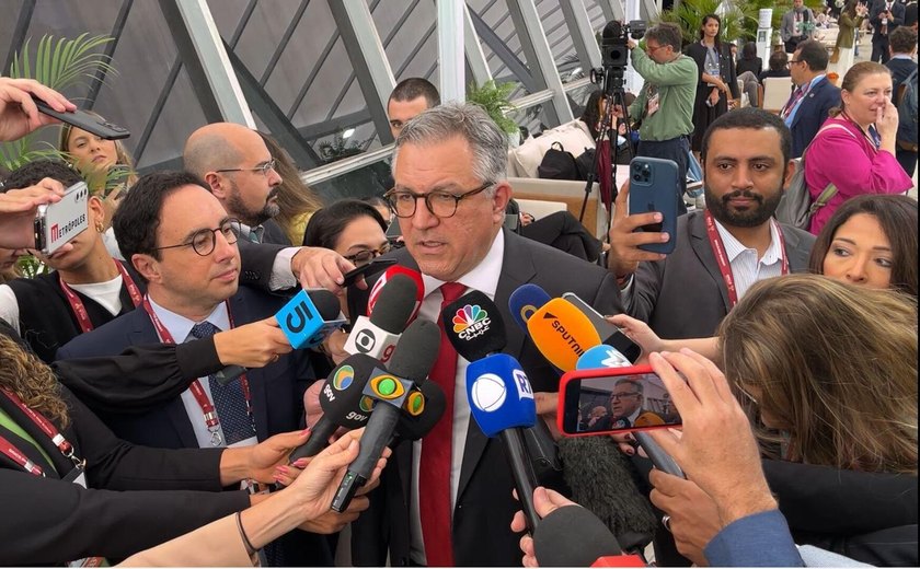 Padilha reforça compromisso do BRICS com saúde e crítica Trump: 'Persegue os pesquisadores de vacina'