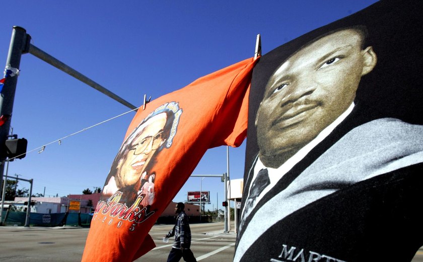 Análise: como o Ocidente reduz os símbolos da libertação negra a produtos de merchandising
