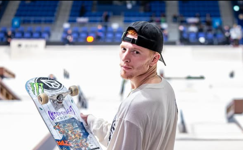Giovanni Vianna é superado por Nyjah Huston e fica com a prata na final do Super Crown