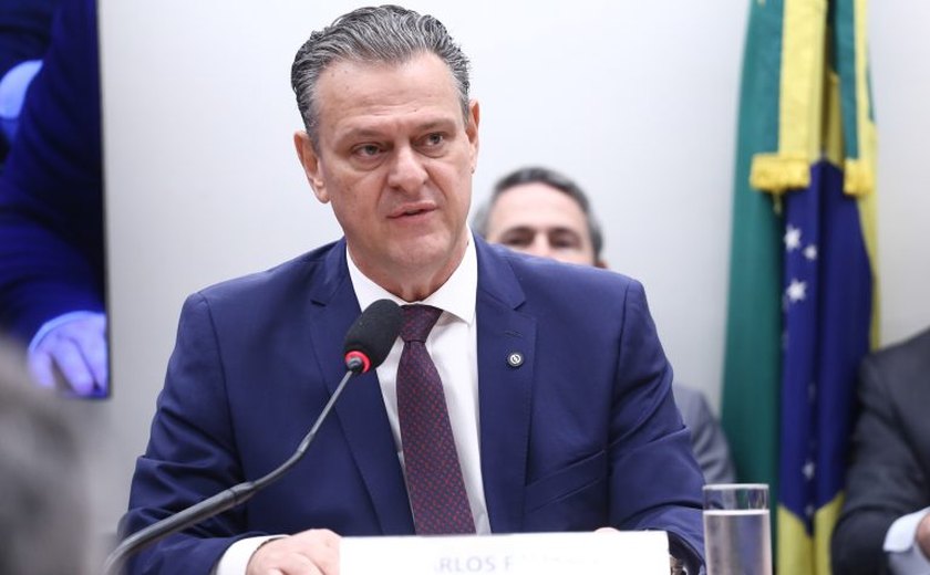 Cobrado por deputados, ministro da Agricultura anuncia prorrogação de dívidas de produtores gaúchos