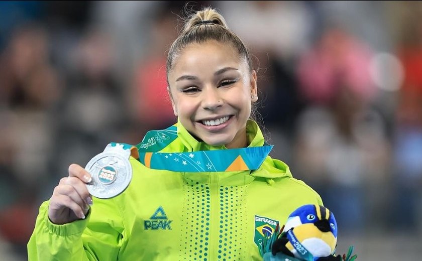 Flávia Saraiva é prata do individual geral da ginástica no Pan de Santiago