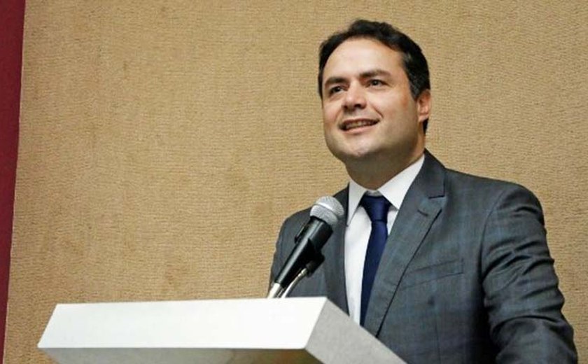 Renan Filho lidera ranking de governadores mais bem avaliados