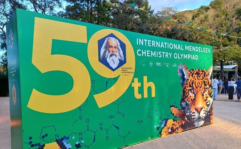 UFMG dá início à Olimpíada Internacional de Química e reforça cooperação entre países do BRICS