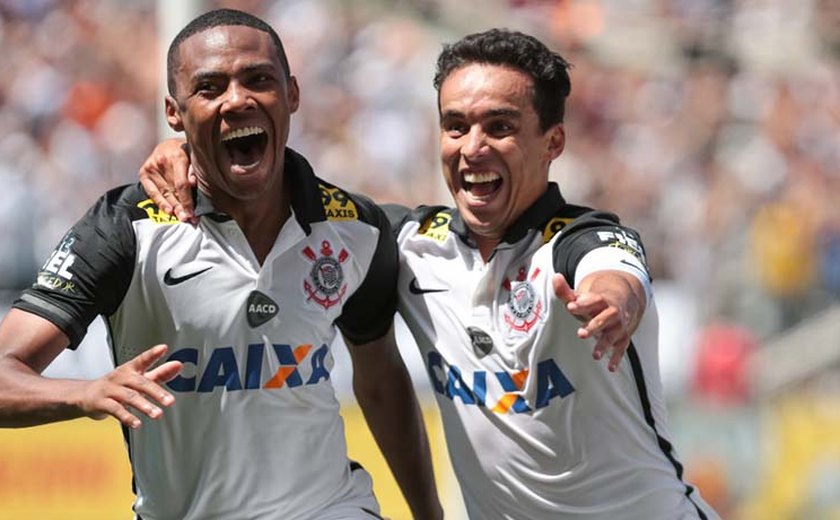 Corinthians lidera ranking do saldo de gols do Brasileirão 2015