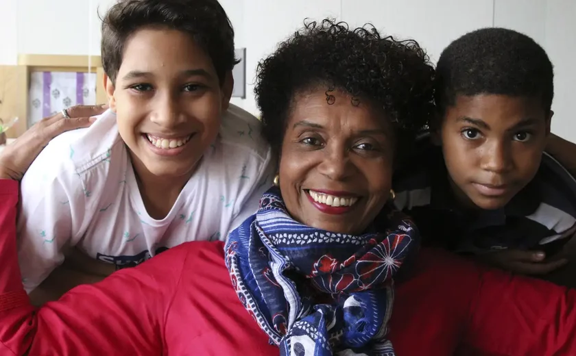 Filhos? Cada vez menos, e só depois dos 30: idade média das mães brasileiras será de 31,3 em 2070