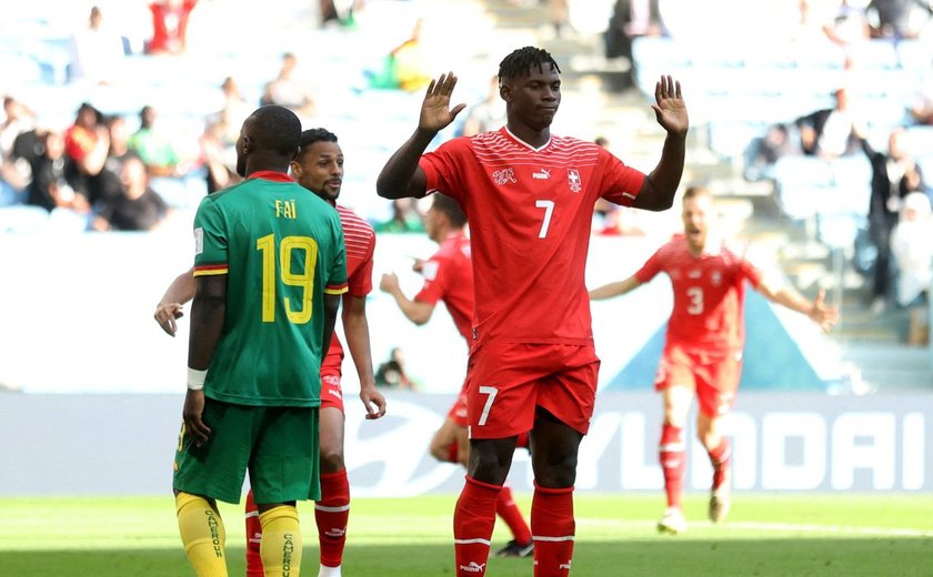Copa: camaronês Embolo decide vitória da Suíça sobre seu país natal