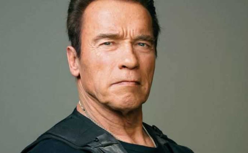 Arnold Schwarzenegger é submetido a cirurgia de emergência no coração