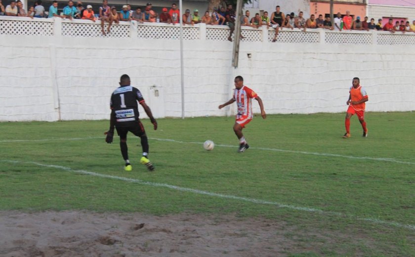 Campeonato de Futebol Master em Penedo inicia fase quartas-de-final