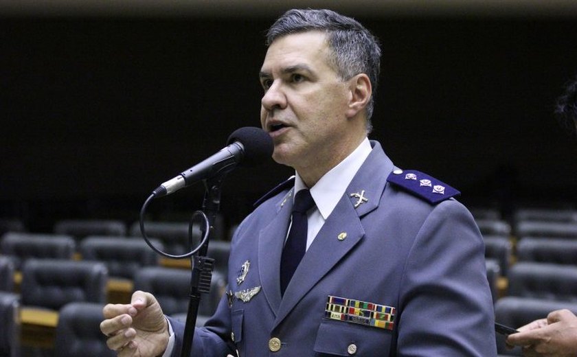 Projeto obriga empresa aérea a reembolsar passageiro com voo cancelado em até 7 dias