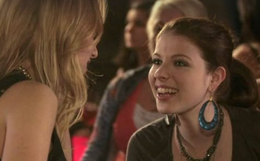 Blake Lively lamenta morte de atriz de 'Gossip Girl'