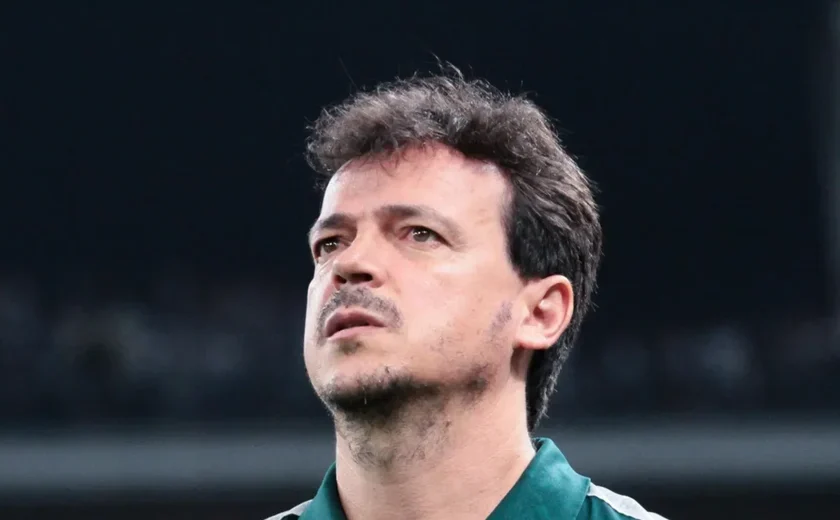 Diniz aposta na relação com atletas para recuperar o Vasco: 'Sou rigoroso, mas também amoroso'