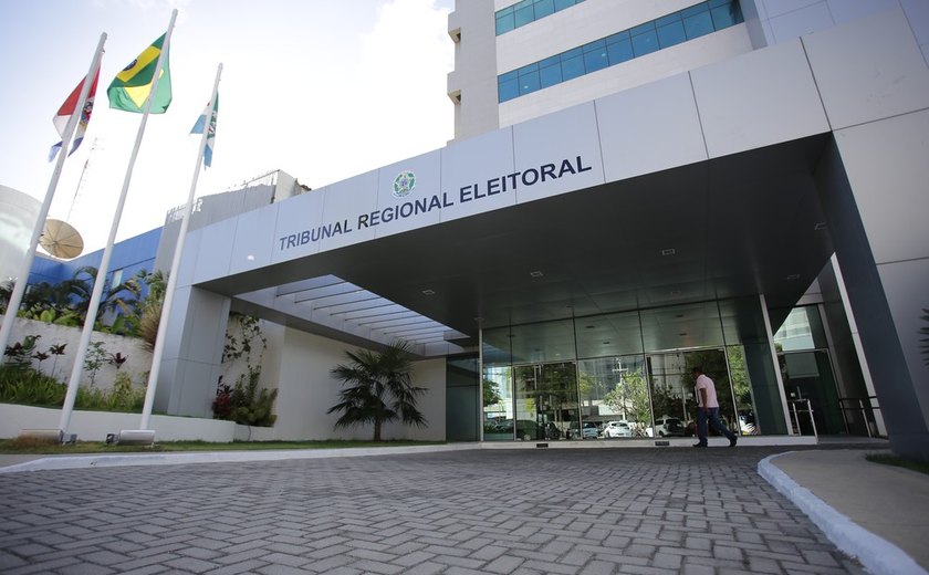 TRE absolve prefeito e ex-prefeita de Estrela de Alagoas em ação que os acusavam de corrupção eleitoral