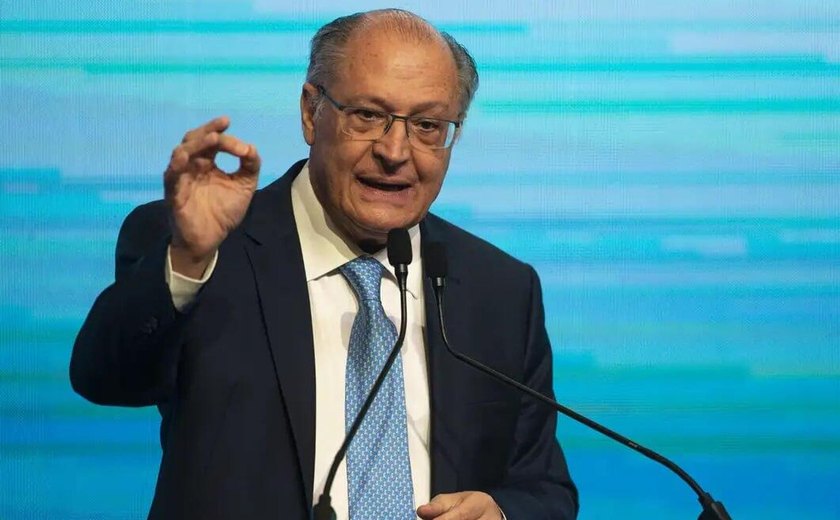 Alckmin atribui resultado ruim do governo em pesquisa à seca e alta do dólar
