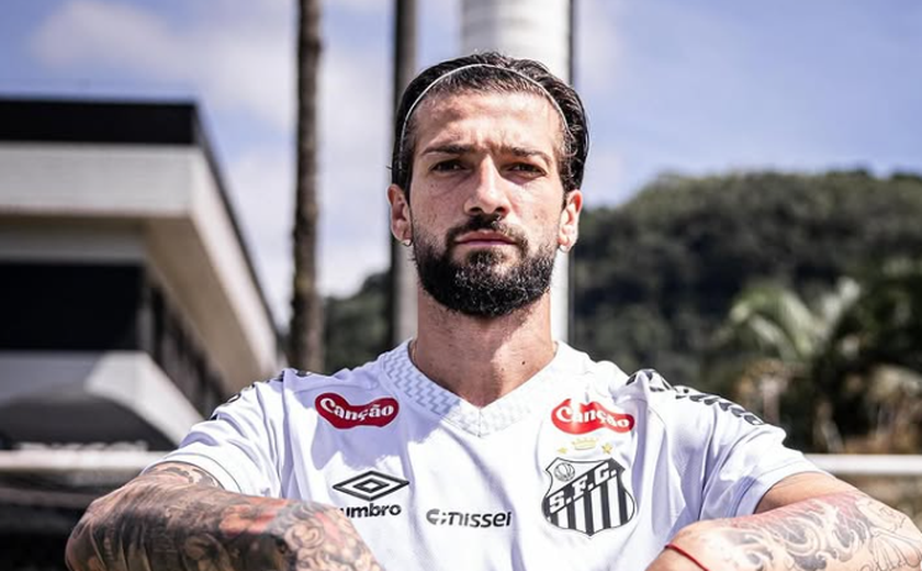Santos anuncia reforços para o ataque e a defesa de olho em reta final do Brasileiro