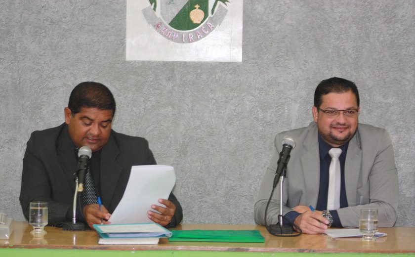 Câmara Municipal de Arapiraca realiza sessão depois da ocupação de cinco dias por estudantes