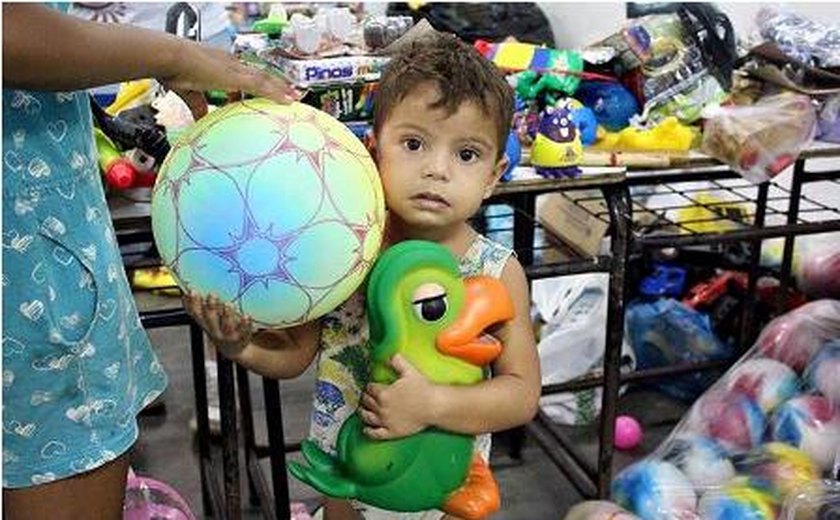 ONG Visão Mundial promove festa das Crianças com construção de brinquedotecas no sertão alagoano