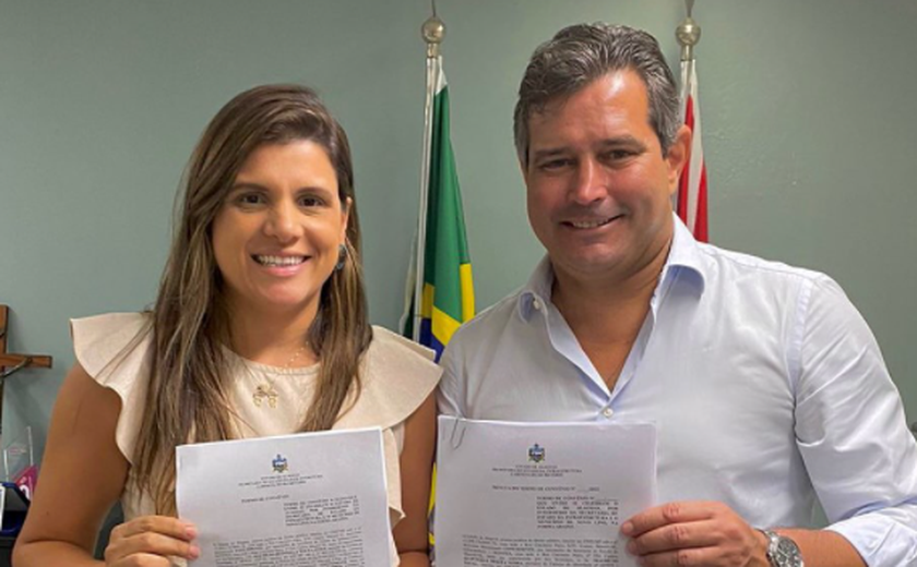 Marcela Gomes firma dois convênios com a Seinfra que garantem mais investimentos para Novo Lino
