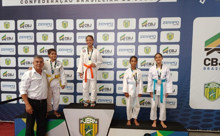 Estudantes da rede estadual brilham no Campeonato Brasileiro Regional de Judô