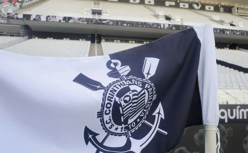 Corinthians paga Flamengo à vista e fecha compra de Hugo Souza com ajuda da Esportes da Sorte