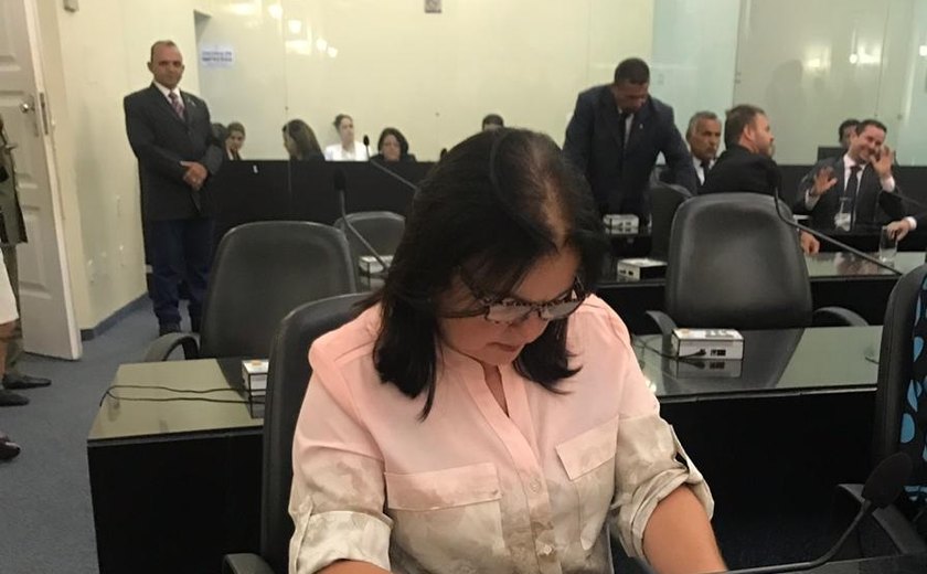 Fátima Canuto é eleita vice-presidente da Comissão de Saúde e Seguridade Social da ALE
