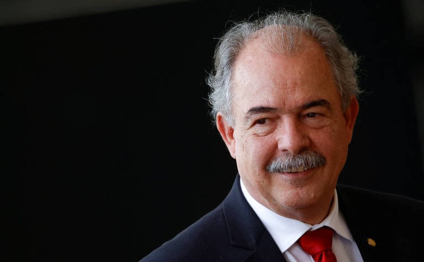 Mercadante diz que votação de LCD no Senado deve ficar para próxima semana por causa do feriado