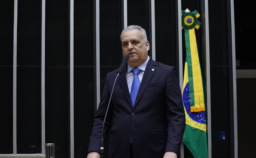Alfredo Gaspar cobra do Governo Federal pagamento dos pipeiros e alerta para risco de desabastecimento no Sertão