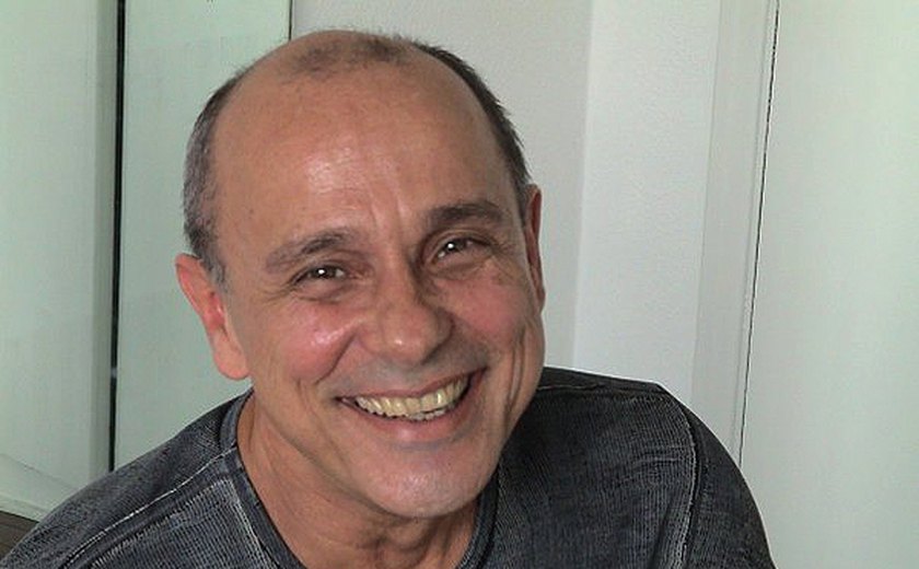 Diretor teatral Francisco Medeiros morre aos 71 anos