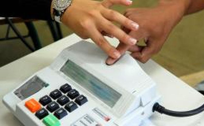 TSE estima que problemas com urnas biométricas serão menores no domingo