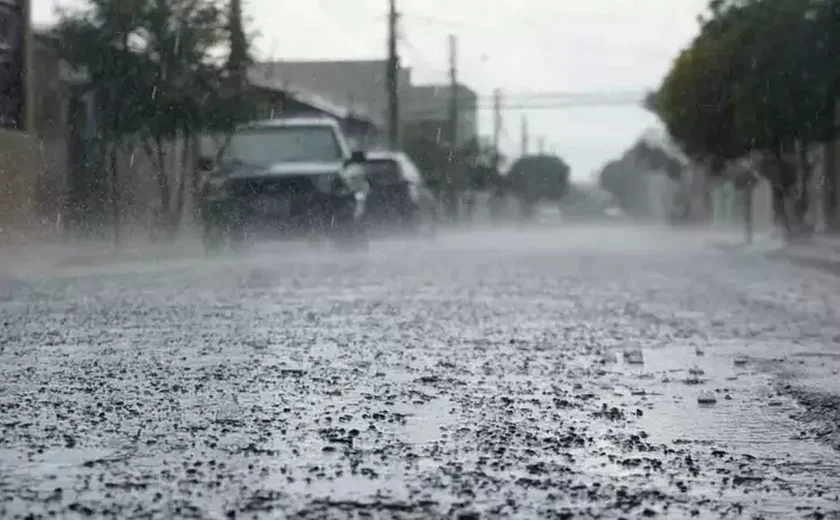 Inmet renova alertas de chuva intensa para Alagoas: 87 cidades em risco até quinta-feira
