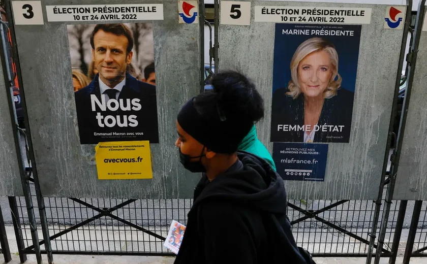 Extrema direita vence 1º turno das eleições na França, apontam pesquisas