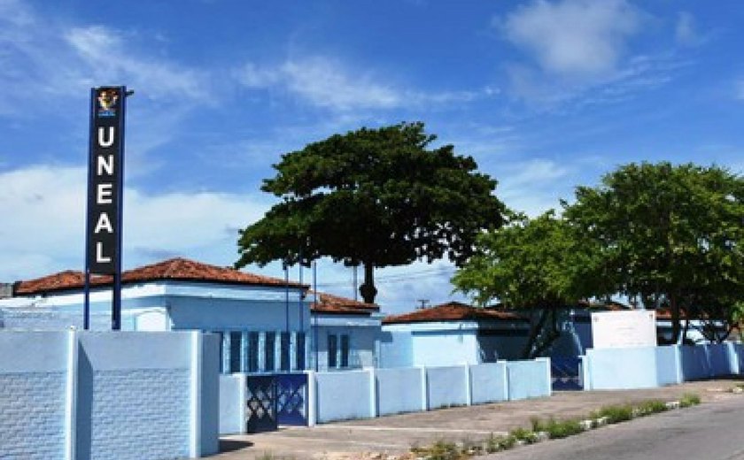 Programa de mestrado da Uneal abre seleção para docente permanente
