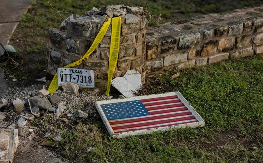Número de mortes por enchentes no Texas passa de 100
