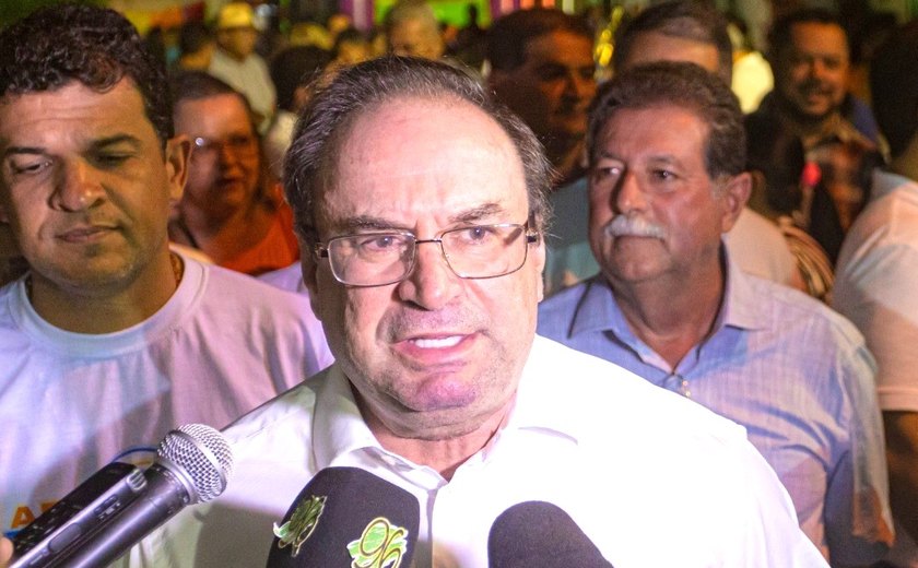 Prefeito Luciano Barbosa anuncia pavimentação de ruas nos bairros Guaribas e Verdes Campos