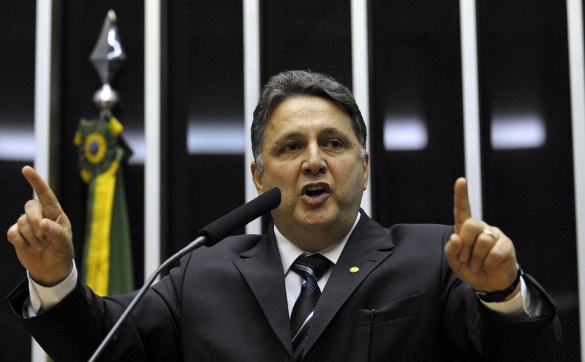 STJ mantém candidatura de Anthony Garotinho a vereador no Rio