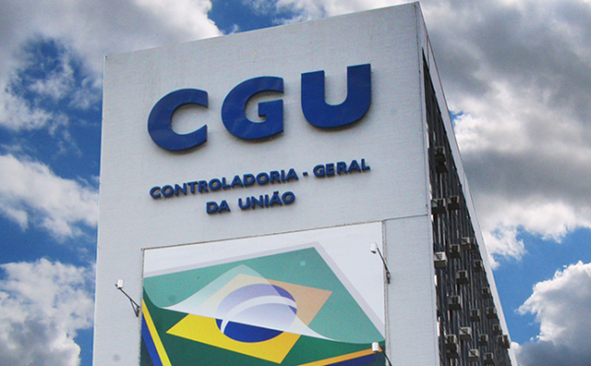 Decreto de Bolsonaro autoriza CGU a acessar dados protegidos por sigilo fiscal