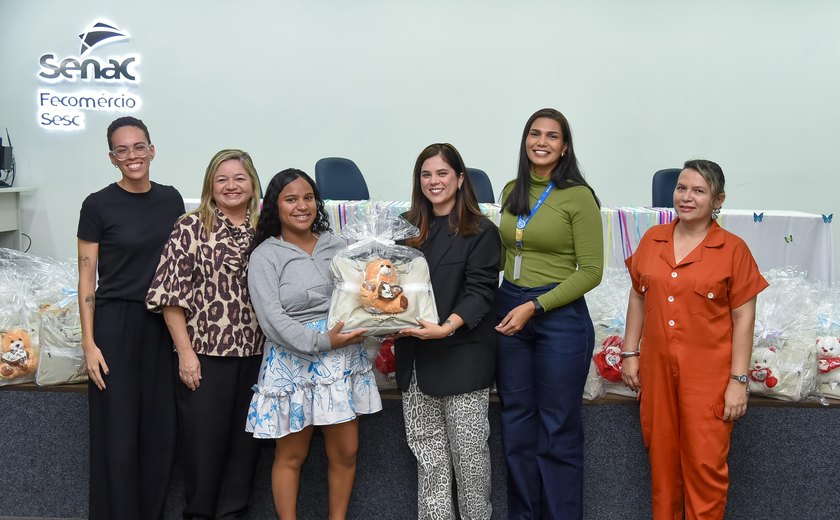 Prefeitura realiza a 2ª entrega de enxovais do projeto “Mãe Arapiraquense” de 2025