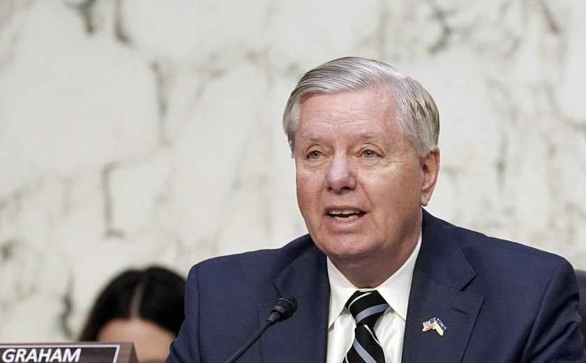 'Busca interesses pessoais': analista explica à Sputnik por que Graham quer que EUA ajudem Kiev